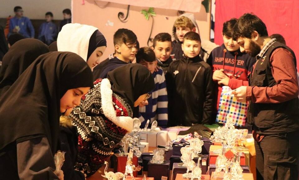 54432837_854049981610657_8011143661024706560_n